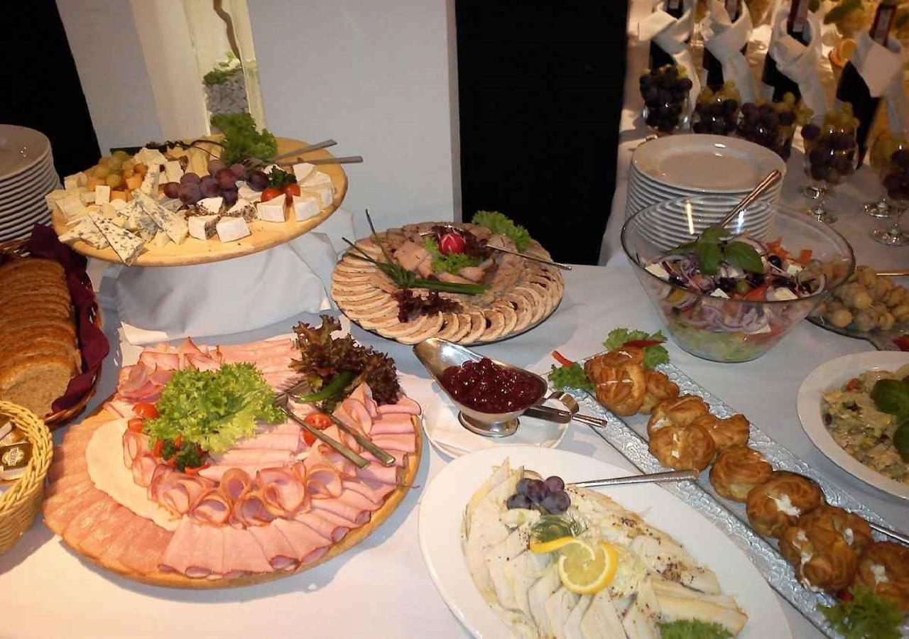 Hotel Zacisze 图拉瓦 外观 照片